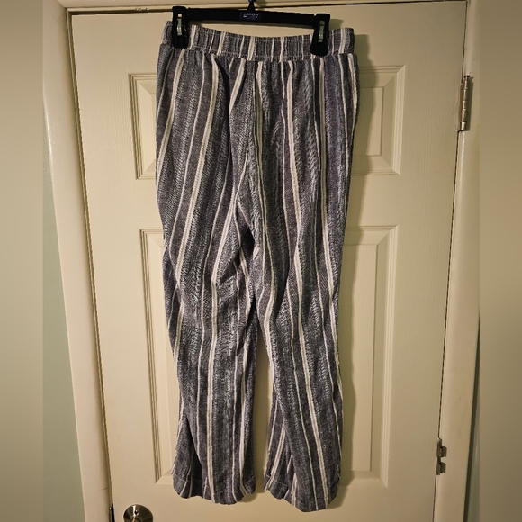 Linen pants - Picture 2 of 3